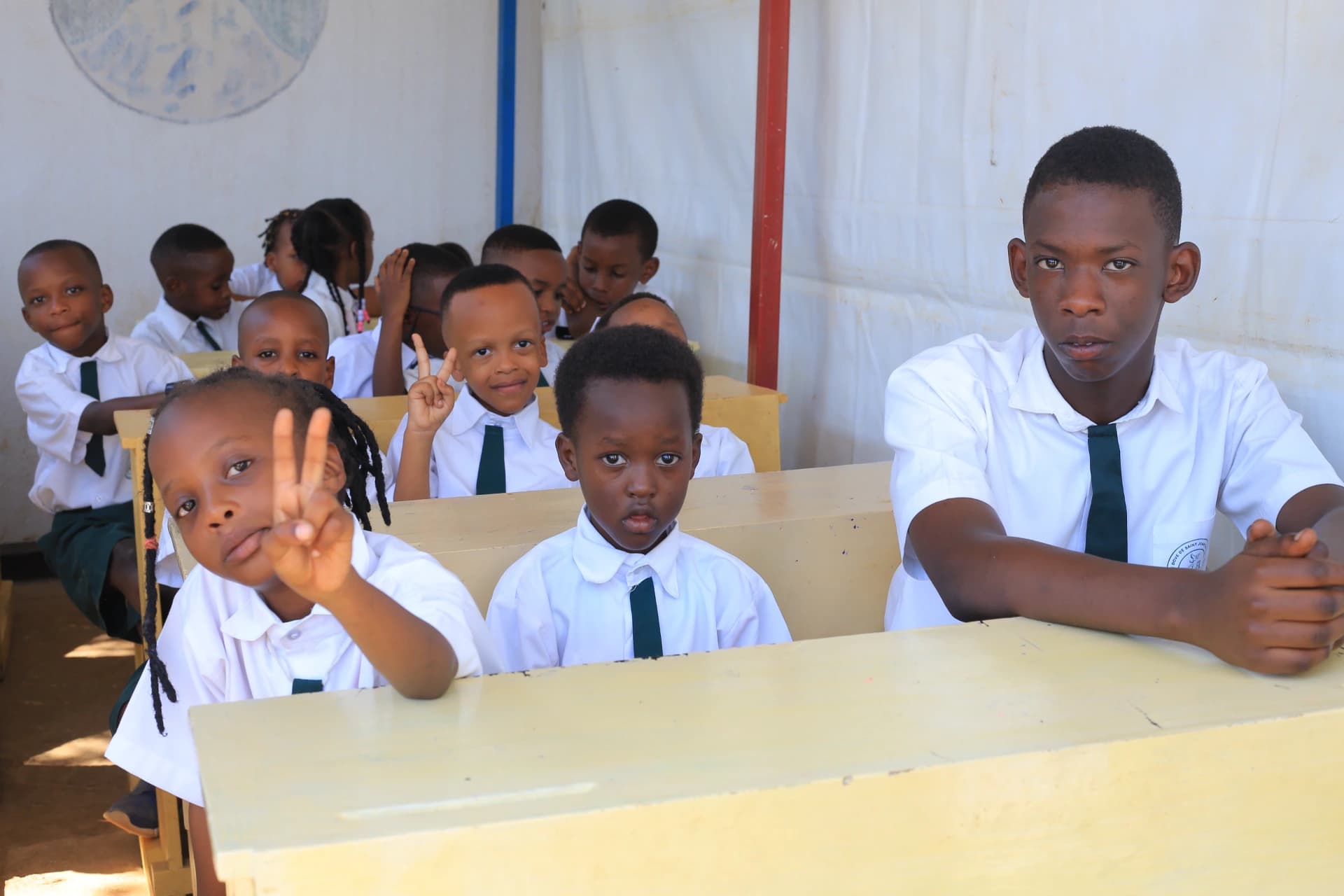 Ecole Dove Students